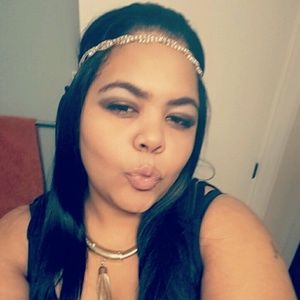 Meet your Posher, Indira